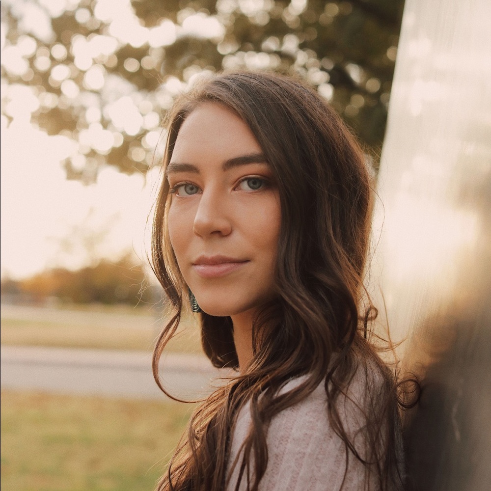 Meet your Posher, Madelyn